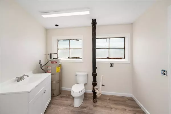 250 Manville RD, Woonsocket, RI 02895