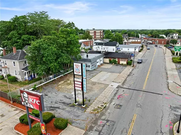 2147 Acushnet AVE, New Bedford, MA 02745