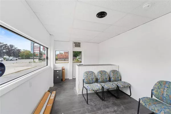 2147 Acushnet AVE, New Bedford, MA 02745