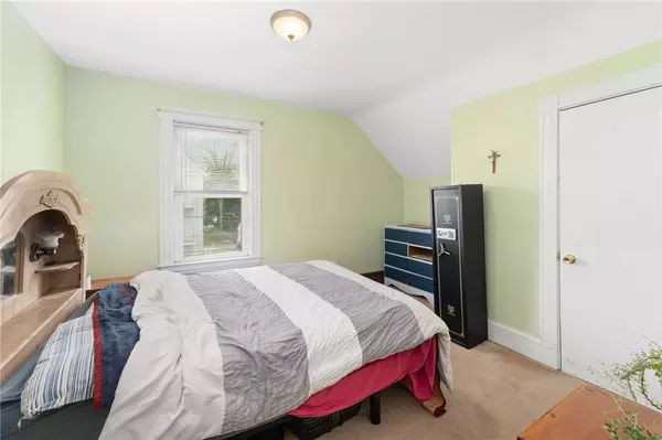 149 6th AVE, Woonsocket, RI 02895