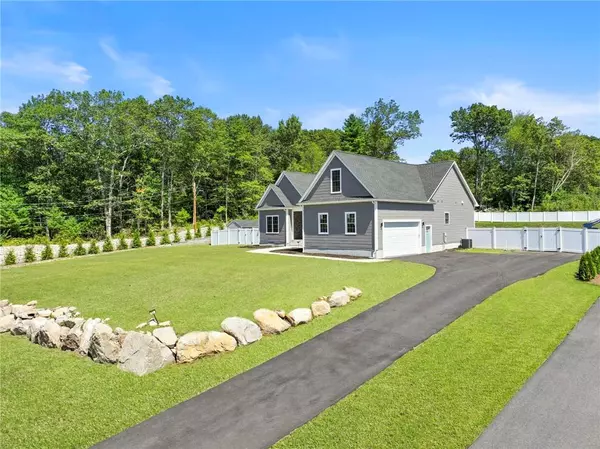 53 Cross RD, Johnston, RI 02919