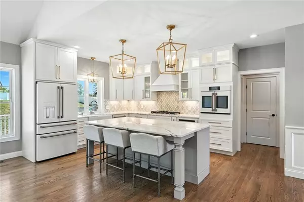 53 Cross RD, Johnston, RI 02919