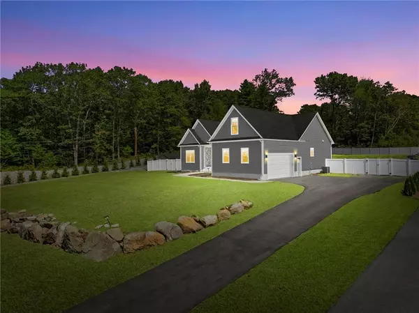 53 Cross RD, Johnston, RI 02919