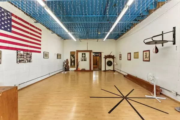 1175 Post Road, Warwick, RI 02888