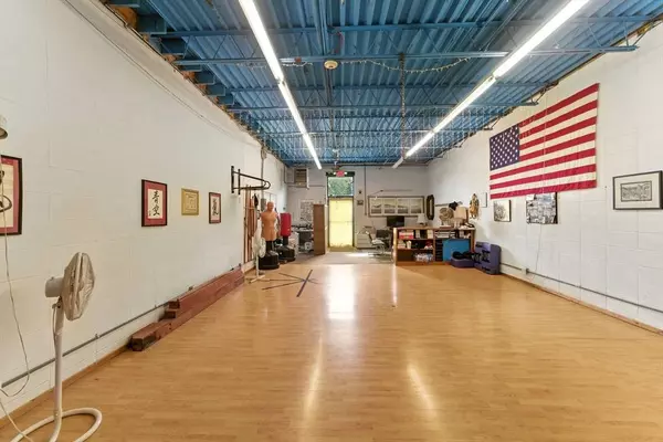 1175 Post Road, Warwick, RI 02888