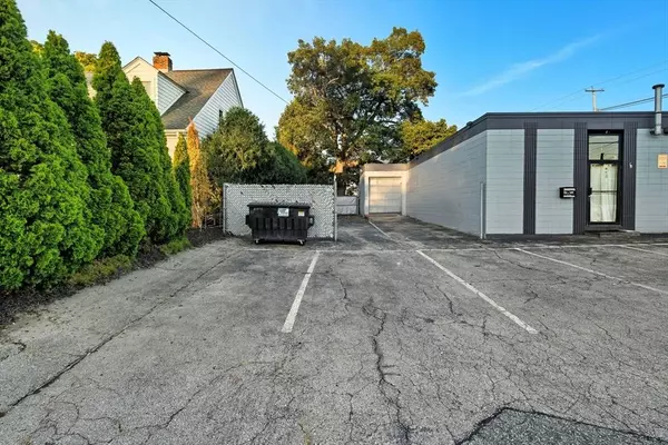 1175 Post Road, Warwick, RI 02888