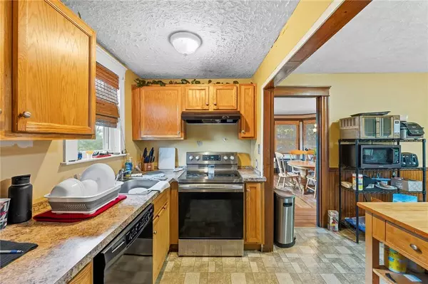 25 Jillson AVE, Woonsocket, RI 02895