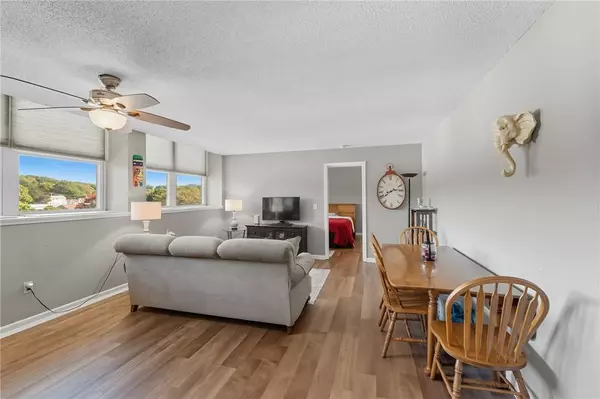 140 High ST #307, Westerly, RI 02891