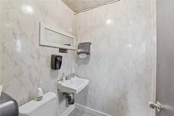 170 Franklin ST, Bristol, RI 02809