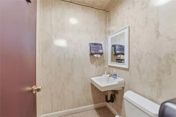 170 Franklin ST, Bristol, RI 02809