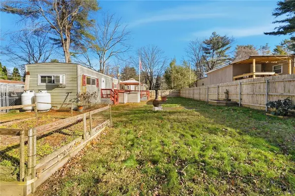 38 Oak TER, Burrillville, RI 02839