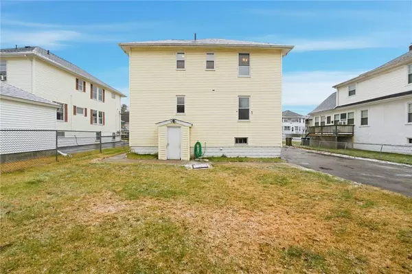 5 Branch AVE, North Smithfield, RI 02896