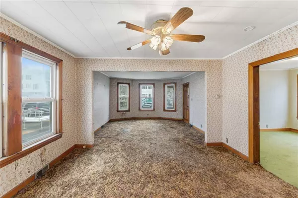 5 Branch AVE, North Smithfield, RI 02896