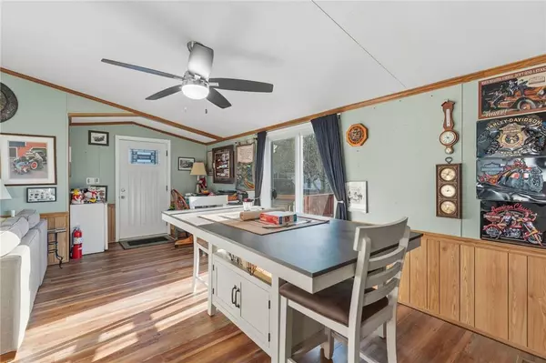 10 Lear DR, Coventry, RI 02816