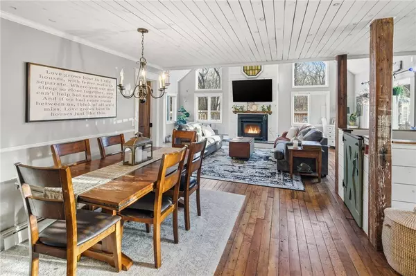 97 Angell RD, Cumberland, RI 02864