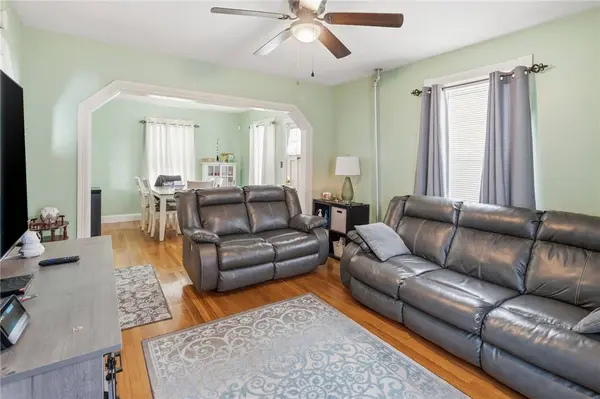 83 Fourth AVE, Woonsocket, RI 02895