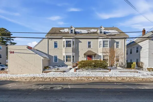 544 Douglas Ave, Providence, RI 02908