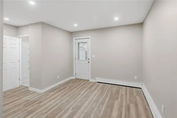 128 Cleveland ST, Woonsocket, RI 02895