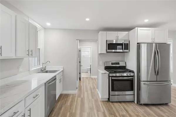 128 Cleveland ST, Woonsocket, RI 02895