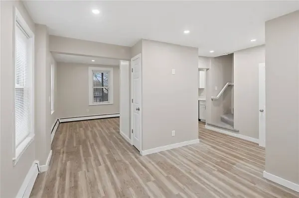 128 Cleveland ST, Woonsocket, RI 02895