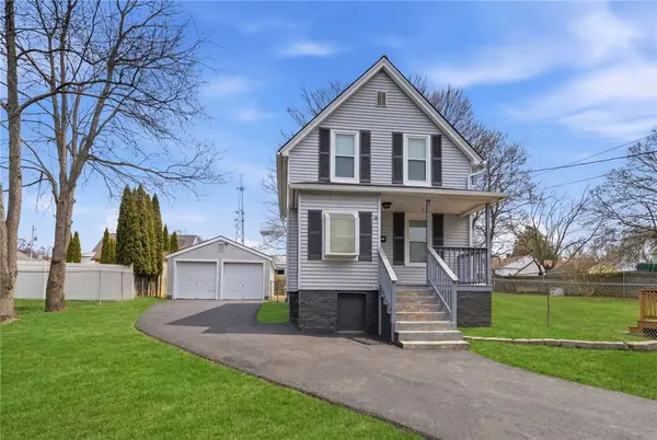 128 Cleveland ST, Woonsocket, RI 02895