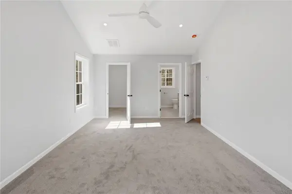 14 Elaine DR, Hopkinton, RI 02833