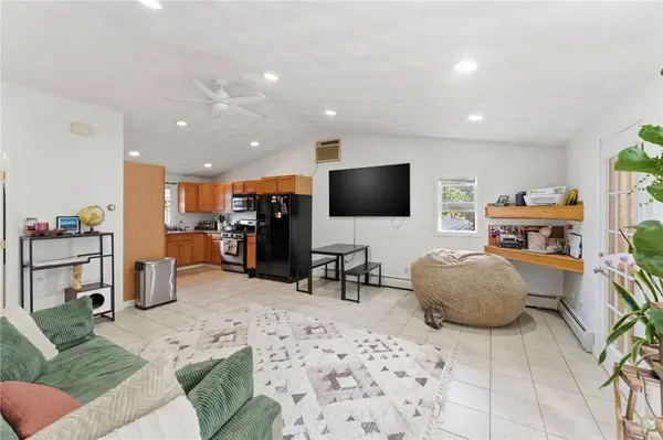 167 Central ST, Lincoln, RI 02838