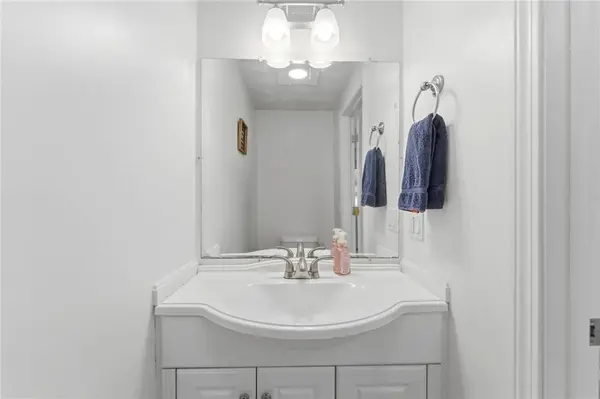 167 Central ST, Lincoln, RI 02838