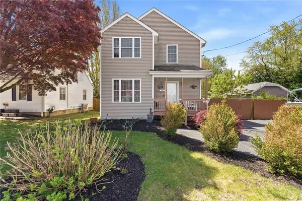 61 Metropolitan AVE, Cranston, RI 02920