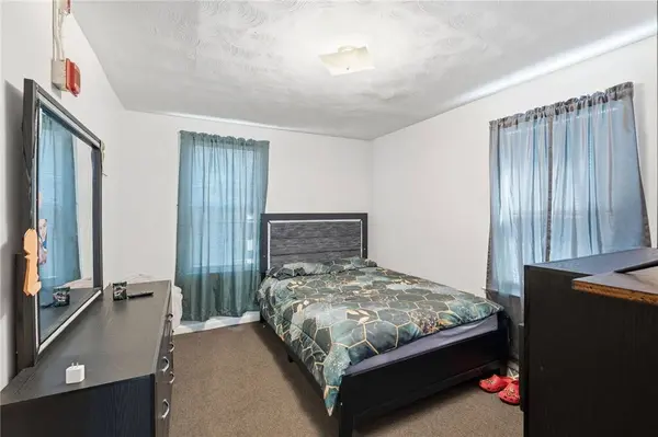 513 Charles ST, Providence, RI 02904