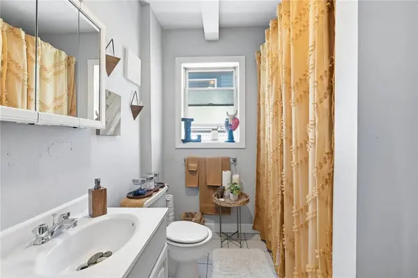 513 Charles ST, Providence, RI 02904