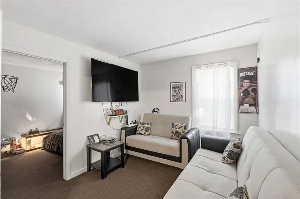 513 Charles ST, Providence, RI 02904