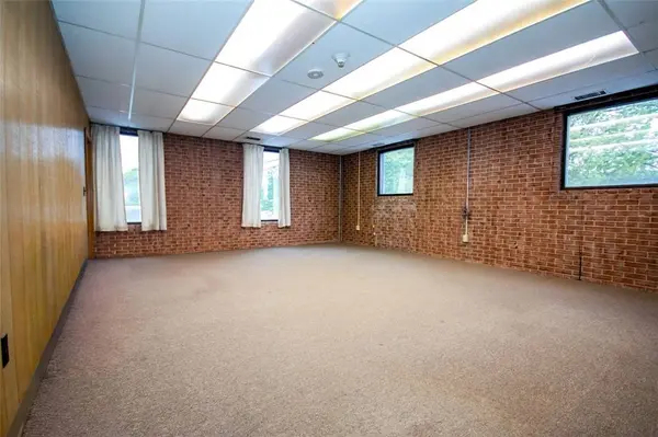 1300 Jefferson BLVD, Warwick, RI 02886
