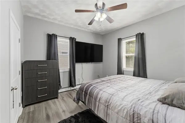 19 Curry RD, Cranston, RI 02920