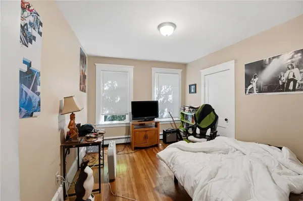 271 Coe ST, Woonsocket, RI 02895