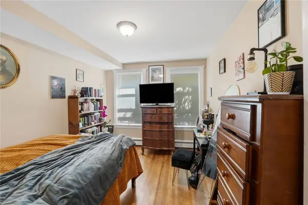 271 Coe ST, Woonsocket, RI 02895