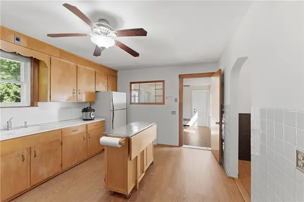 917 Woonsocket Hill RD, North Smithfield, RI 02896
