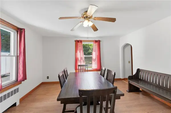 917 Woonsocket Hill RD, North Smithfield, RI 02896