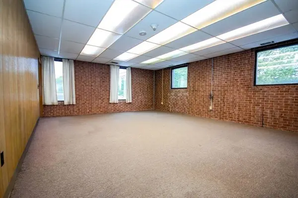 1300 Jefferson, Warwick, RI 02886
