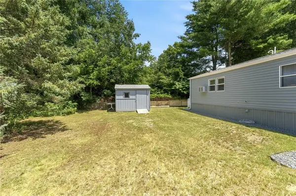 61 Oak TER, Burrillville, RI 02839
