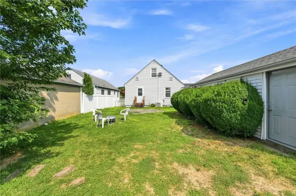 74 Isabella AVE, Providence, RI 02908