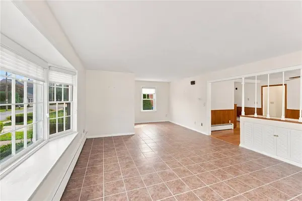 74 Isabella AVE, Providence, RI 02908