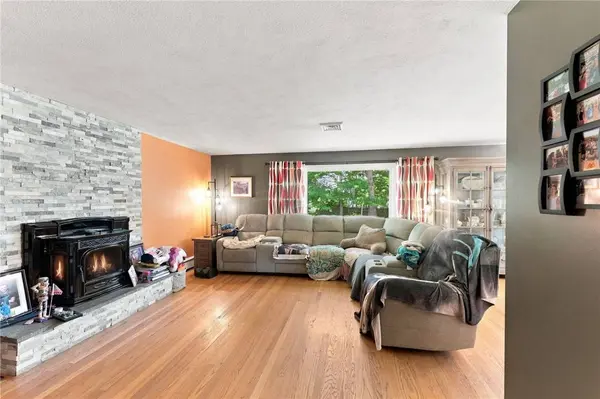 95 Thomas Leighton BLVD, Cumberland, RI 02864