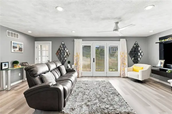200 Mayfield AVE #C7, Cranston, RI 02920