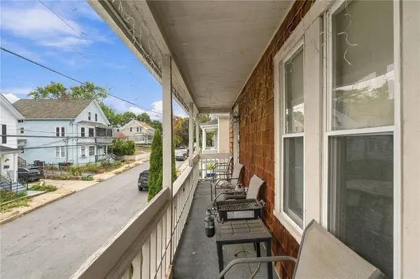 56 Summit ST, Woonsocket, RI 02895