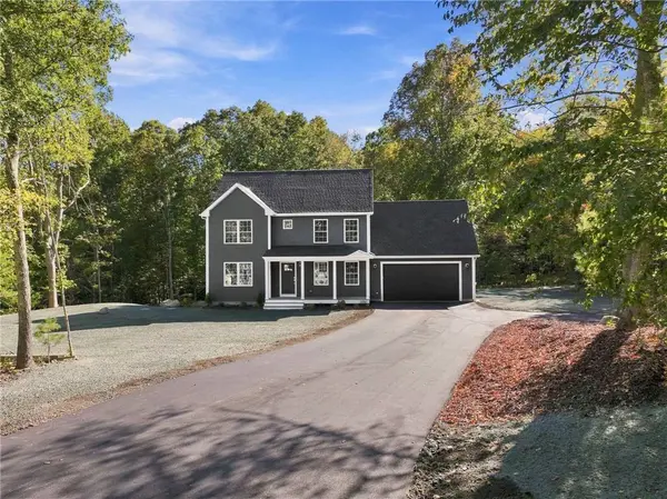 18 Elaine DR, Hopkinton, RI 02832