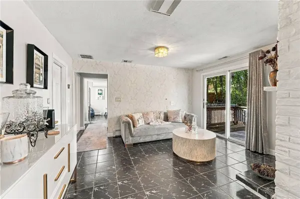 2 Rotary DR, Johnston, RI 02919