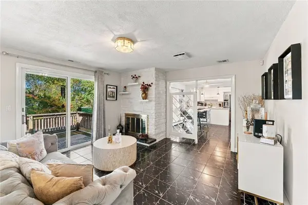 2 Rotary DR, Johnston, RI 02919