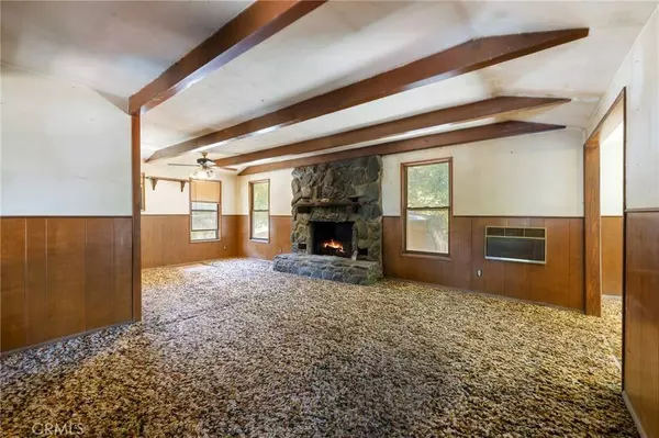 16013 Calle Hermosa, Green Valley, CA 91390