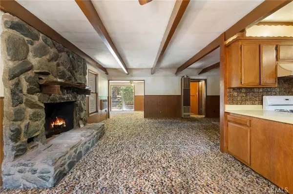 16013 Calle Hermosa, Green Valley, CA 91390